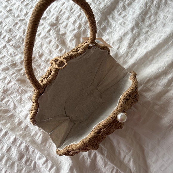 Wicker Seashell Bag - Picture 2 of 2